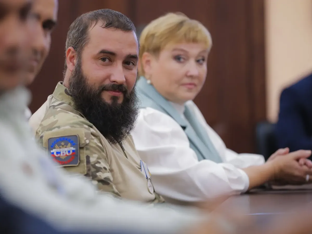 Вячеслав Федорищев обсудил в Чапаевске помощь пострадавшим от атаки БПЛА на Ozon и поддержку ветеранов СВО