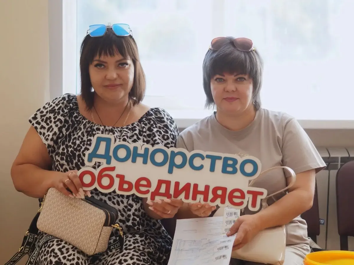 Жители Большой Глушицы и Елховки сдали почти 50 литров донорской крови