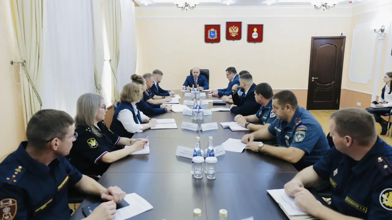 Вячеслав Федорищев обсудил в Чапаевске помощь пострадавшим от атаки БПЛА на Ozon и поддержку ветеранов СВО